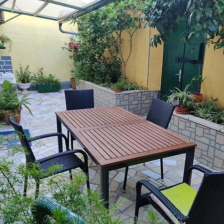 Apartman Jadranka Veli Lošinj Exterior foto